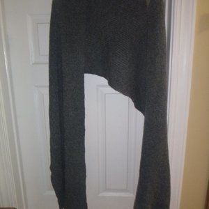 H&M Accessories - Women's Large 85" x 18" Gray Scarf / Wrap H&M Accessories - Women's Large 85" x 18" Gray Scarf / Wrap